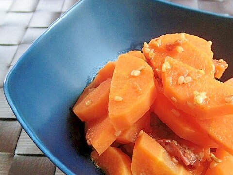 作り置きおかず♪にんじんの梅ごま煮✿